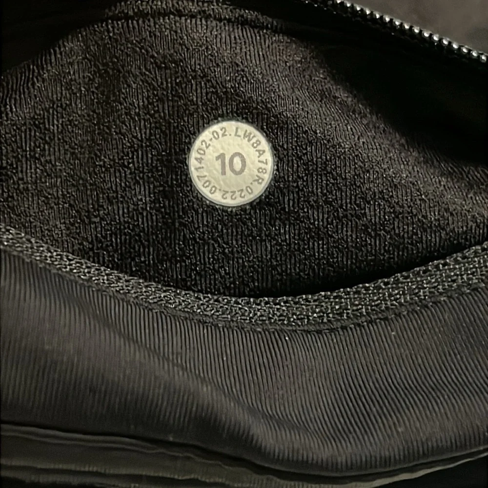Lululemon Pace Rival Skirt, Cincinnati Bearcats, Size 12 - Picture 7 of 14